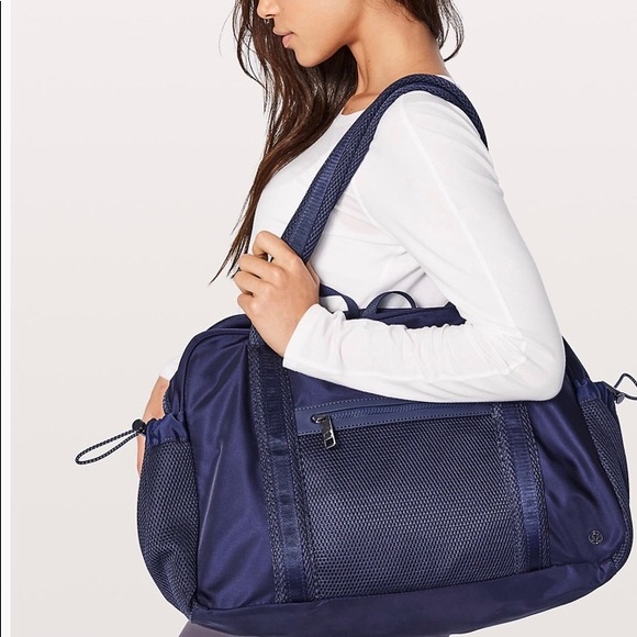 lululemon everywhere duffel bag